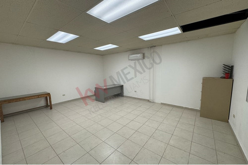 Terreno Con Edificio Comercial En Venta Ubicado En Centro Civico
