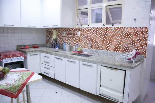 Imagem 7 de 17 de 02 Dormitórios, 01 Sala Com 02 Ambientes, 01 Cozinha, Área De Serviço, 01 Vaga. - Reo571033