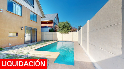 Casa En Condominio De 3 Dormitorios, 3 Baños, Piscina, 2 Est