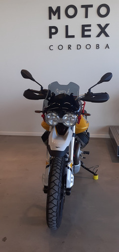 Moto Guzzi V85tt