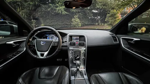 Volvo XC60 2.5 T5 Awd R-design