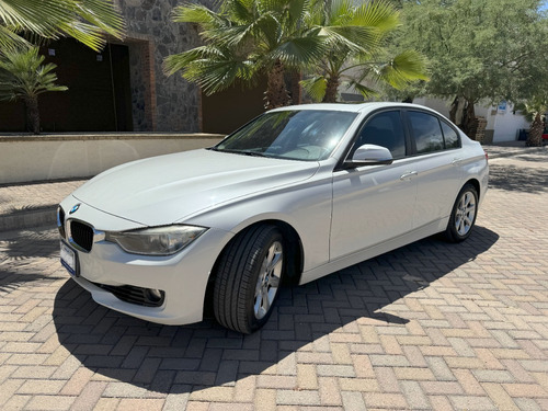 BMW Serie 3 2.0 320ia Luxury Line At