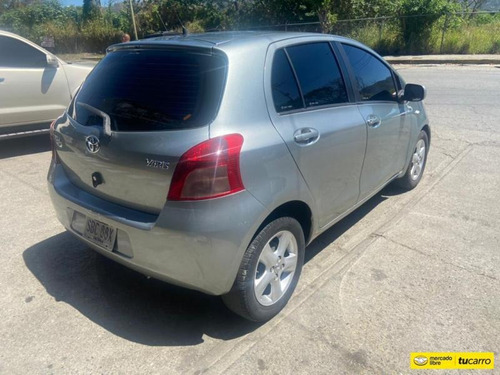 Toyota Yaris Sincrónico