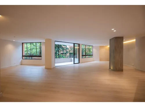 Apartamento De 189 M2 Totalmente Remodelado En La Tomatera, El Poblado