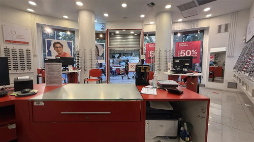 Arriendo Local Comercial, Estratégica Esquina Gran Vitrina