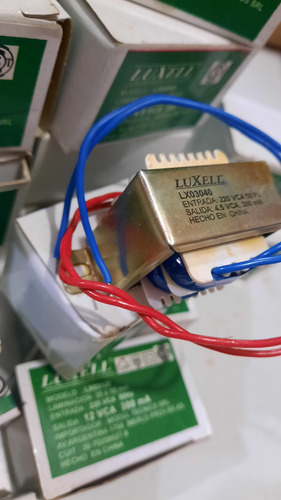 Transformador (10 Unid)220 Vca 50hz A 4.5 Vca 300 Ma En Caja (Usado)