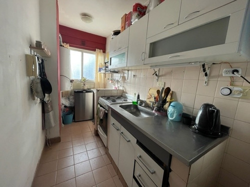 Imagen 3 de 6 de Venta - Departamento Tres Ambientes Con Espacio Guarda Coche, Complejo Coca-cola