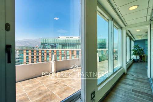 Espectacular Oficina Amoblada Con Terraza En El Co...