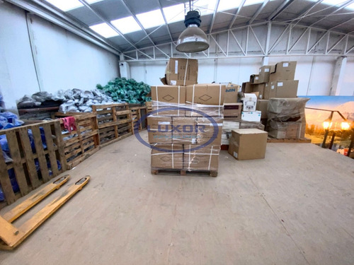 Amplia Bodega + Local En Venta En Club Hípico 722mt2