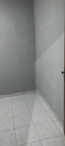 Casa 1 Quarto, Sala, Cozinha, Lavanderia E Banheiro.