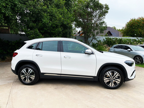 Mercedes-Benz Clase GLA 1.3 Gla200 Progressive 163Cv