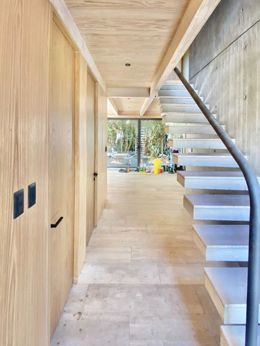 Ultima Casa En Venta: Dos Estupendas Casas Nuevas, Cachagua