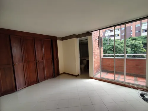 Apartamento En Arriendo En Calasanz. Cod A17347
