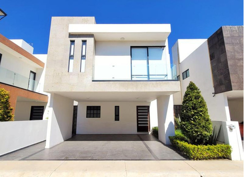 Casa En Venta En Ocoyoacac, Residencial La Escondida