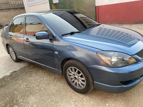 Imagen 3 de 8 de Mitsubishi Tauring Tauring