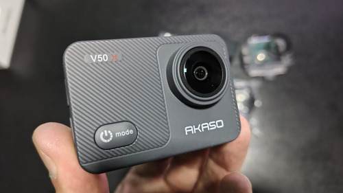 Camara Deportiva Akaso Vx 50 Un Solo Uso. Con Sus Accesorios Gris Oscuro
