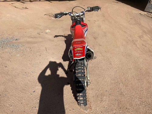 Imagem 3 de 5 de Honda 230f