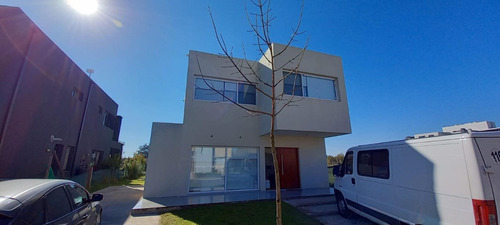 Imagen 3 de 19 de Venta De Casas En Vila Marina