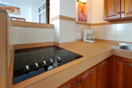Apartamento Completamente Amoblado, Sala Comedor, Cocina.