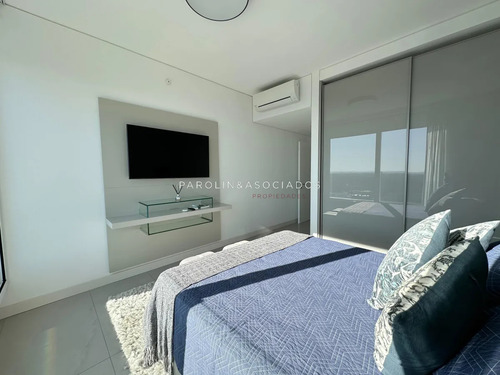 Departamentp En Venta En Edificio Le Parc Lll. Playa Brava; Punta Del Este