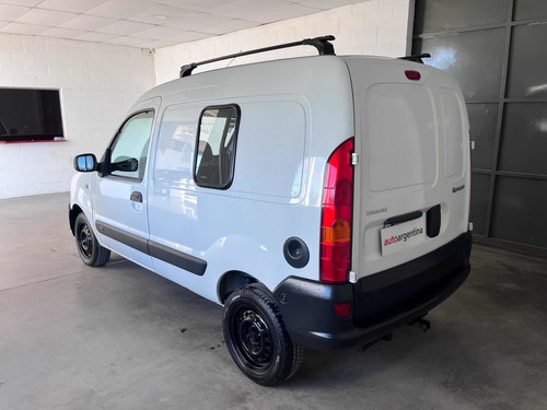 Imagen 10 de 25 de Renault Kangoo 2014 1.6 Furgon Ph3 Confort 1plc