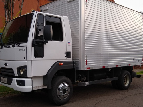 Ford Cargo 1119 Baú
