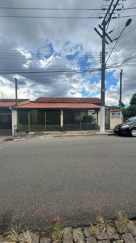 Casa No Centro De Bragança Paulista