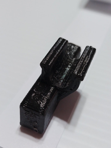 Clip De Ventanilla Para Geo Tracker (Usado)