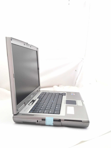 Laptop Dell Latitude D810 15.4 Wifi 1gb Ram Ati Radeon (Usado)