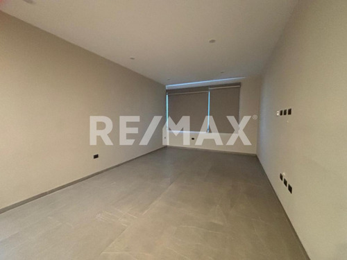 Casa En Venta En Condominio El Campanario Norte