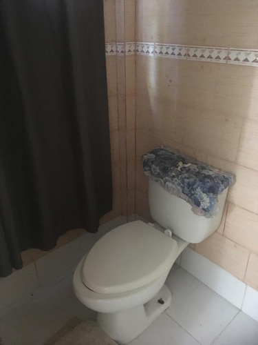 Alquilo Habitación Amueblada Con Baño Privado Y Entrada Inde