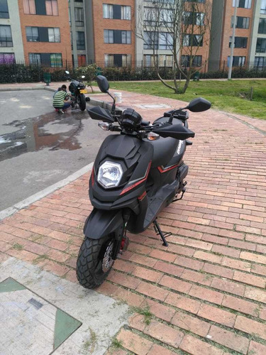 Akt Dynamic Pro Modelo 2020 Con 1.400 Kilometros Como Nueva