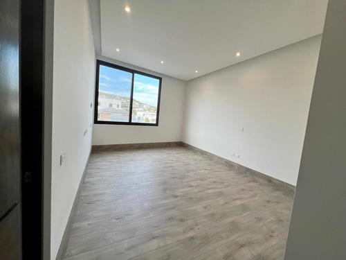 Imagen 16 de 30 de Casa En Fuentes Del Valle En Venta