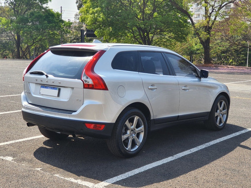 Imagem 3 de 14 de Volvo Xc60 T5 2.0 Turbo Dynamic