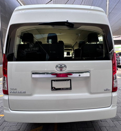 Toyota Hiace Gl 12 Pasajeros 2020 #1306