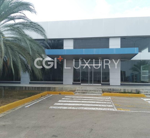  Cgi+luxury Cumaná Ofrece En Venta  C.c Palma Caribe.   Local De 934,82 M2 