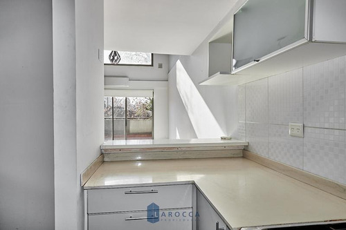 Imagen 3 de 16 de Departamento 2amb Con Terraza Y Cochera
