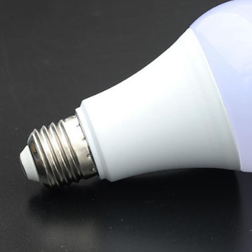 Bombilla Led E27 Con Sensor De Amanecer Automático De 4