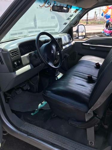 Imagen 13 de 14 de Ford F-350