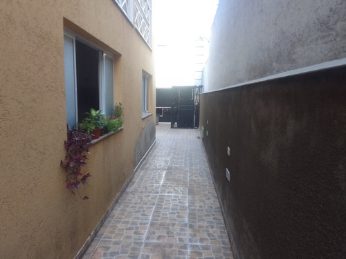 Excelente Sobrado Com Três Quartos,três Banheiros Uma Suite