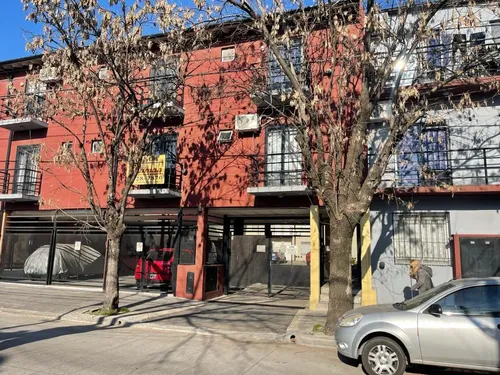 Oportunidad Departamento Monoambiente Dividido En Morón Cercano A Estación