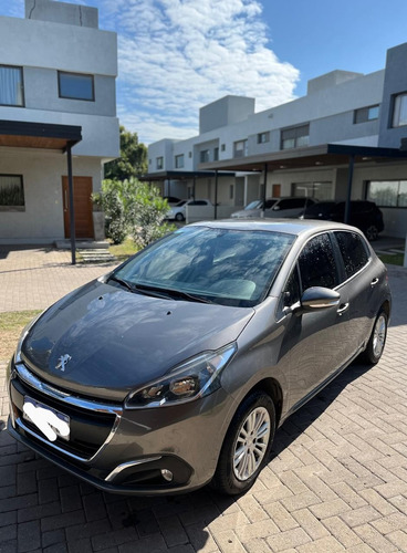 Peugeot 208 1.6 Allure Nav Tiptronic