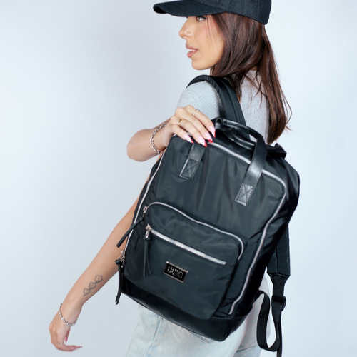 Mochila Omnium Agarrate Catalina Color Rosa