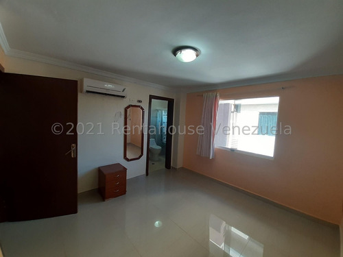 Imagen 9 de 30 de Apartamento En Venta En El Oeste De Barquisimeto Lara 0-4-2-4-5-9-3-7-5-4-2 Rent-a-house Código Flexmls: 22-12134