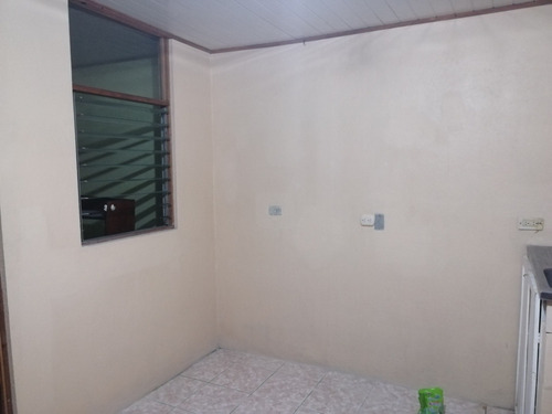 Imagen 9 de 9 de Apartamento En La Lima Frente Al Moll Undormitorio , Segu