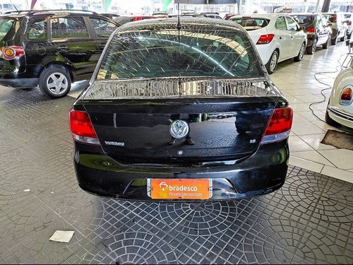 Imagem 4 de 16 de Volkswagen Voyage 1.6 Mi Trendline 8v 2010