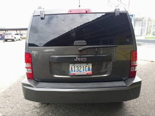 Imagen 4 de 10 de Jeep Cherokee Sport