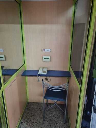 Imagen 4 de 4 de Cabina Telefónica. Otro Uso Probadores