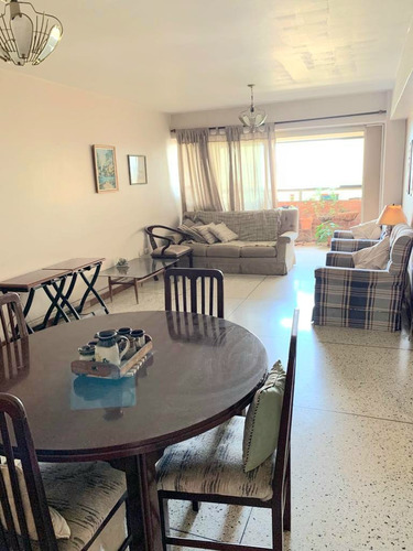 Apartamento En Venta/calle Ricaurte Edificio Coromar/pg1112