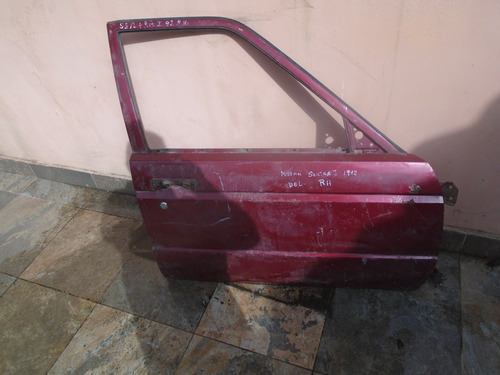 Vendo Puerta Delantera Derecha De Nissan Sentra I Año 1992